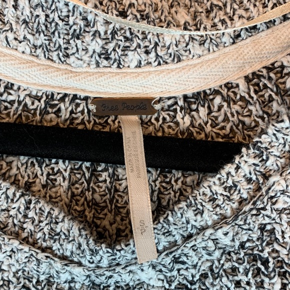 Free People womens crewneck sweater sz s/p casual preppy school fall winter - Picture 2 of 7